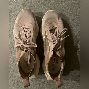 Nike Sportswear Shoe